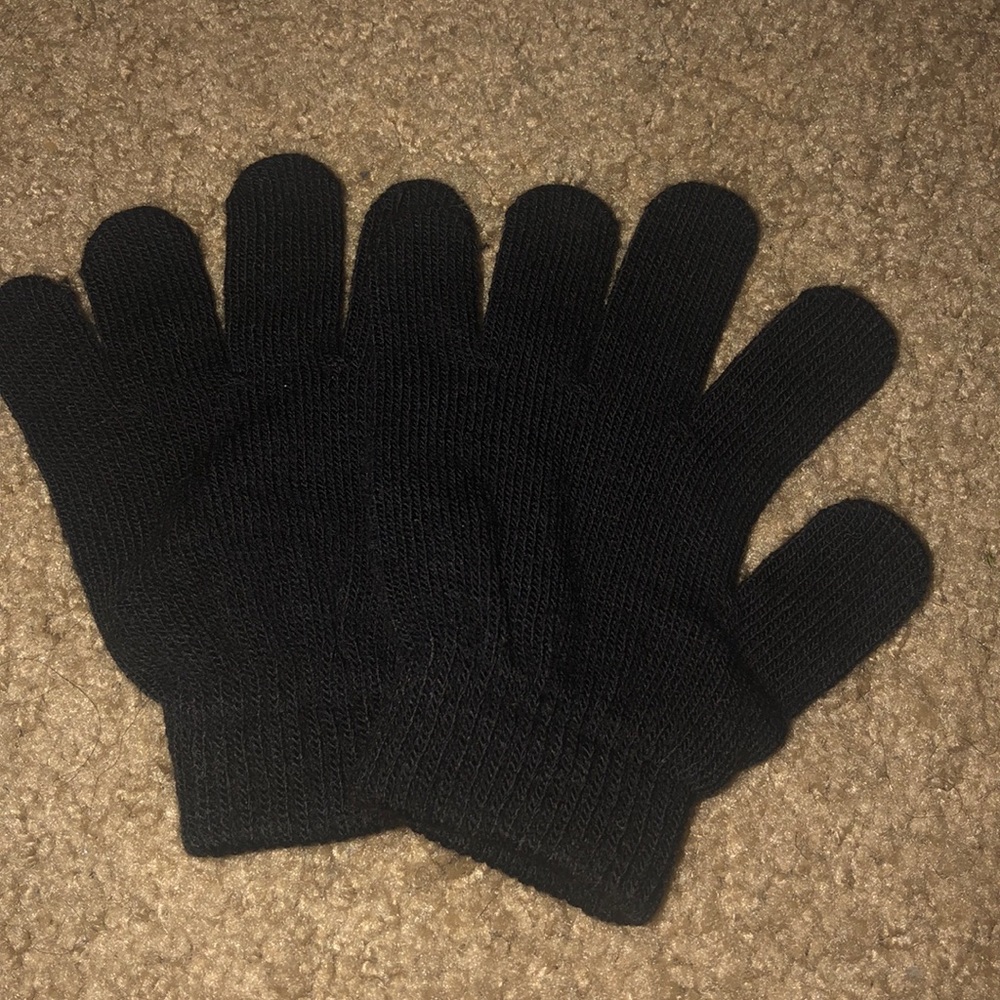 WINTER GLOVES